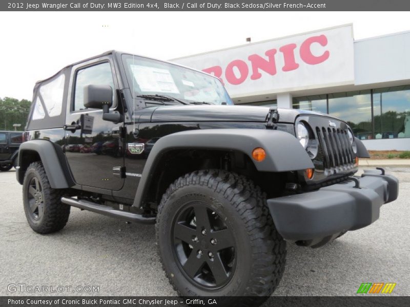Black / Call of Duty: Black Sedosa/Silver French-Accent 2012 Jeep Wrangler Call of Duty: MW3 Edition 4x4