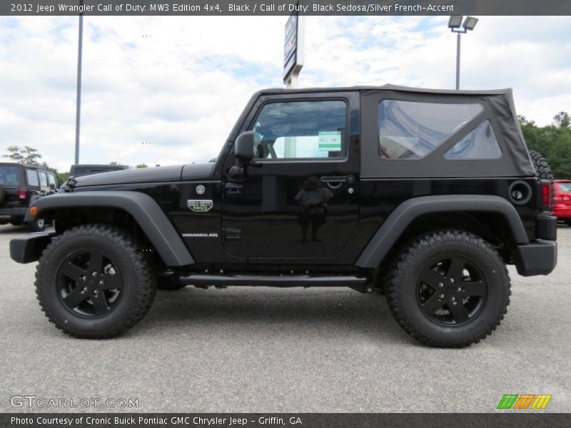 Black / Call of Duty: Black Sedosa/Silver French-Accent 2012 Jeep Wrangler Call of Duty: MW3 Edition 4x4