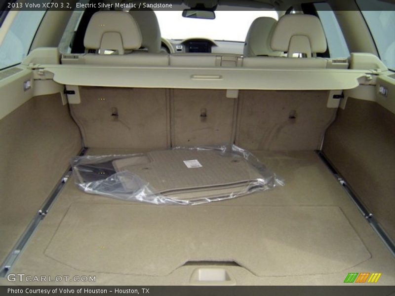  2013 XC70 3.2 Trunk