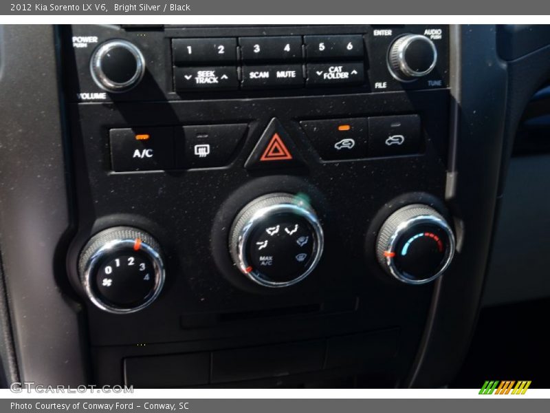 Bright Silver / Black 2012 Kia Sorento LX V6