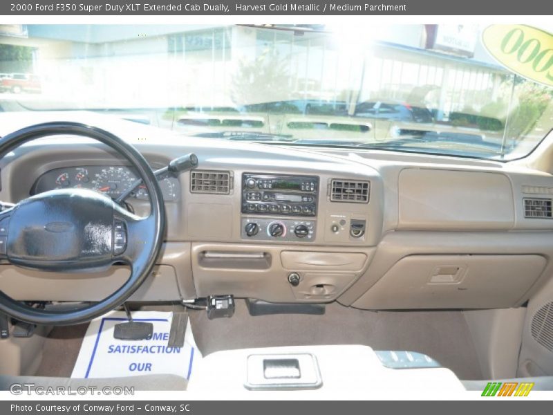 Harvest Gold Metallic / Medium Parchment 2000 Ford F350 Super Duty XLT Extended Cab Dually