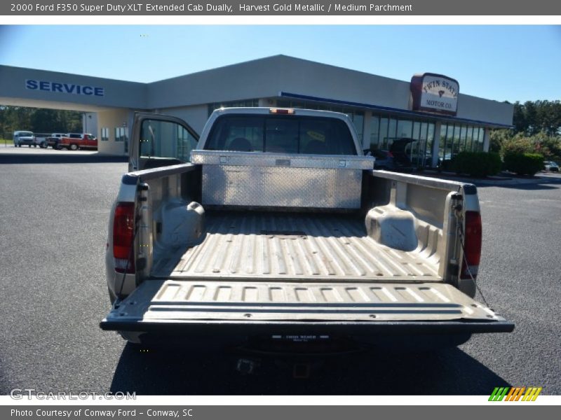 Harvest Gold Metallic / Medium Parchment 2000 Ford F350 Super Duty XLT Extended Cab Dually
