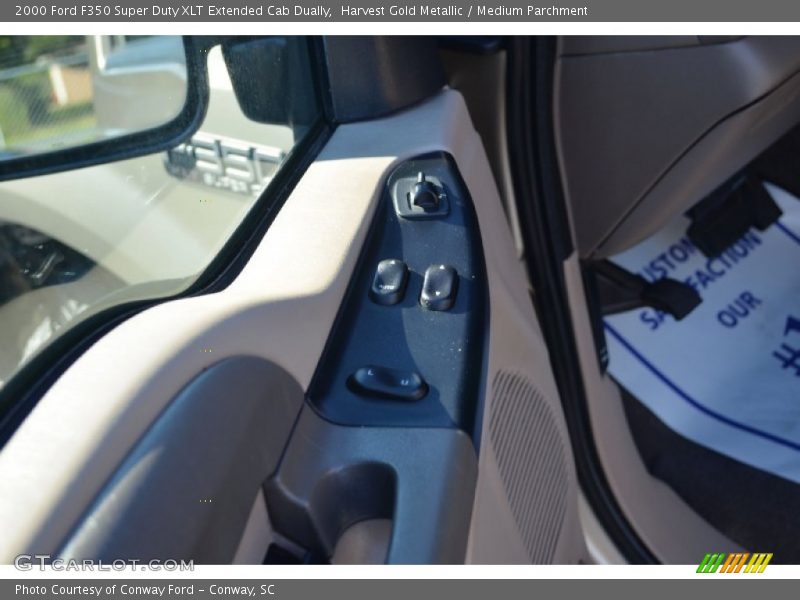 Harvest Gold Metallic / Medium Parchment 2000 Ford F350 Super Duty XLT Extended Cab Dually