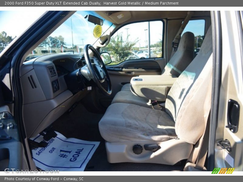 Harvest Gold Metallic / Medium Parchment 2000 Ford F350 Super Duty XLT Extended Cab Dually