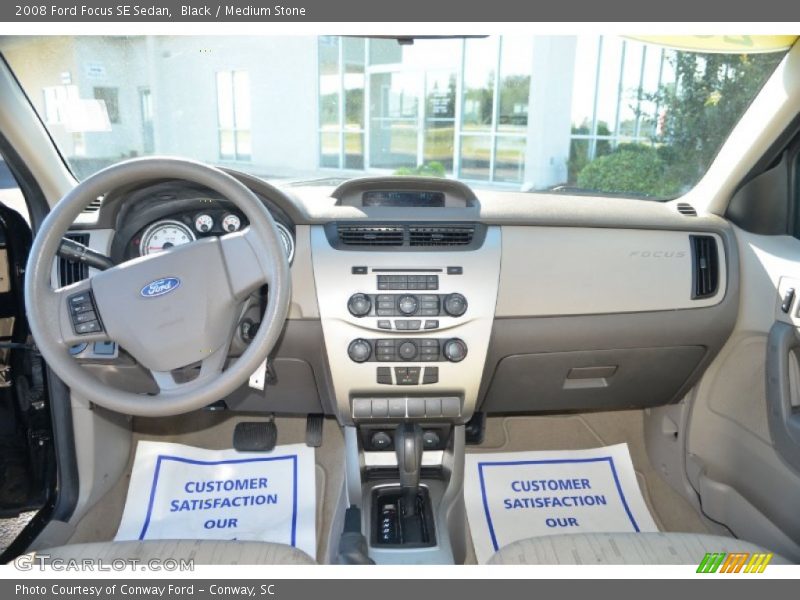 Black / Medium Stone 2008 Ford Focus SE Sedan