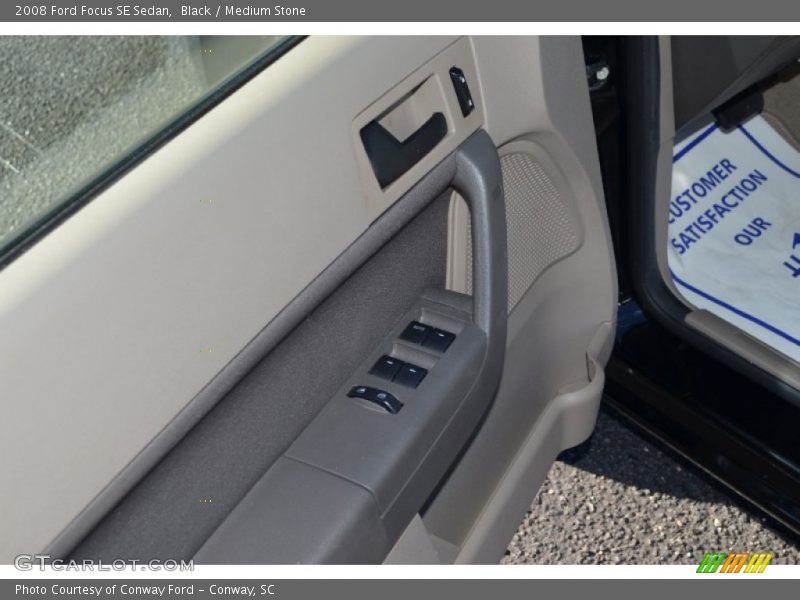 Black / Medium Stone 2008 Ford Focus SE Sedan