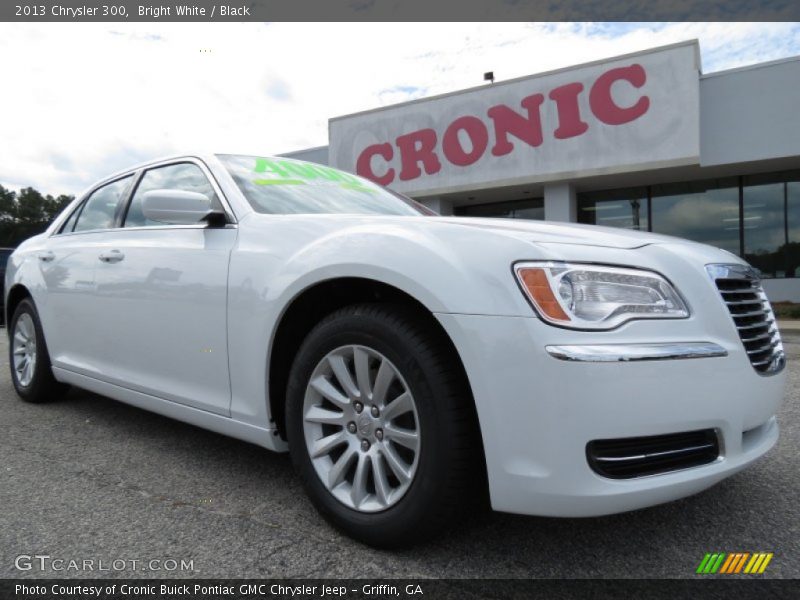 Bright White / Black 2013 Chrysler 300