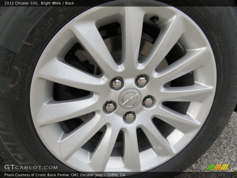 Bright White / Black 2013 Chrysler 300