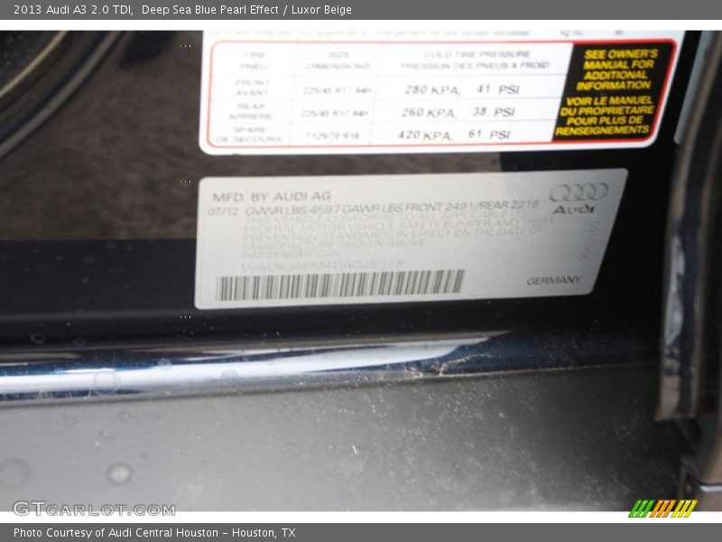 Deep Sea Blue Pearl Effect / Luxor Beige 2013 Audi A3 2.0 TDI