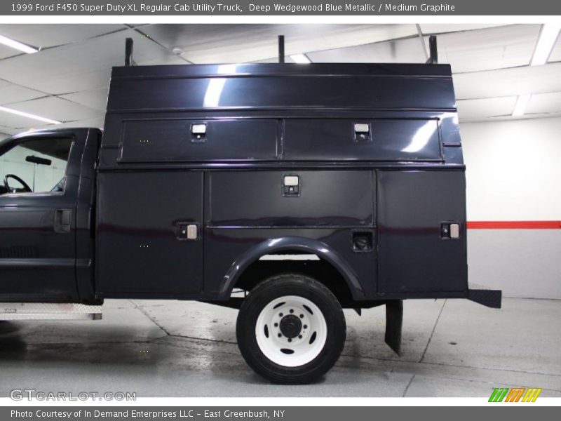 Deep Wedgewood Blue Metallic / Medium Graphite 1999 Ford F450 Super Duty XL Regular Cab Utility Truck