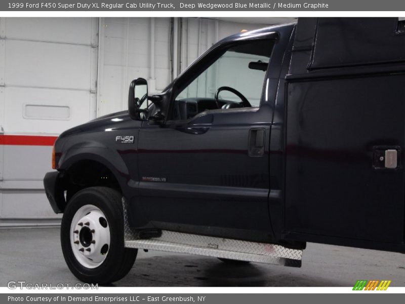 Deep Wedgewood Blue Metallic / Medium Graphite 1999 Ford F450 Super Duty XL Regular Cab Utility Truck