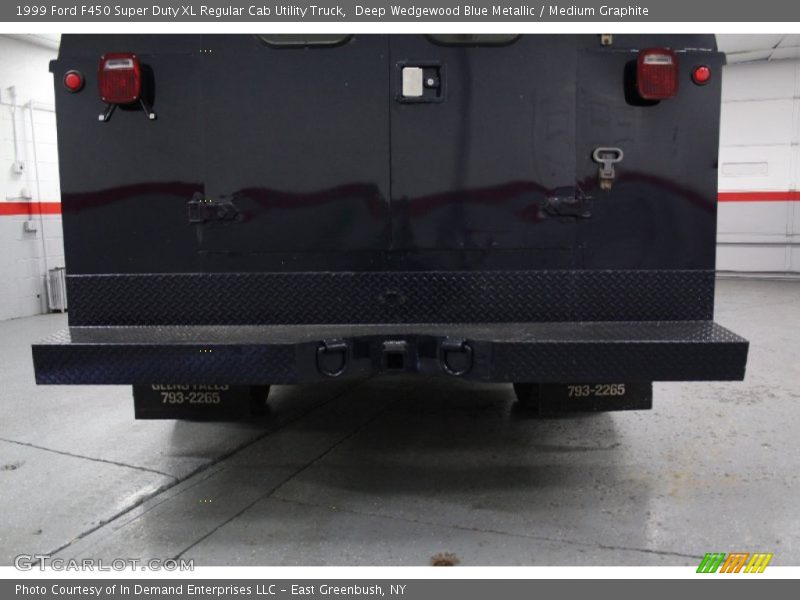 Deep Wedgewood Blue Metallic / Medium Graphite 1999 Ford F450 Super Duty XL Regular Cab Utility Truck