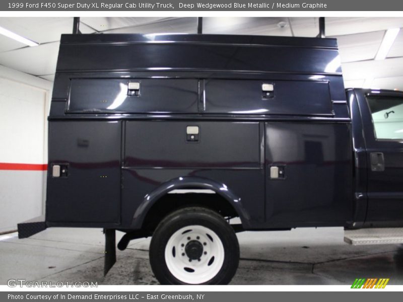 Deep Wedgewood Blue Metallic / Medium Graphite 1999 Ford F450 Super Duty XL Regular Cab Utility Truck