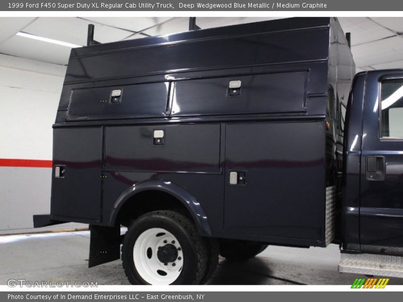 Deep Wedgewood Blue Metallic / Medium Graphite 1999 Ford F450 Super Duty XL Regular Cab Utility Truck