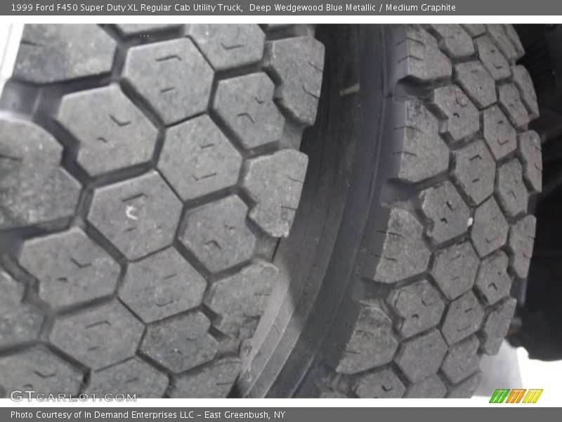 Deep Wedgewood Blue Metallic / Medium Graphite 1999 Ford F450 Super Duty XL Regular Cab Utility Truck