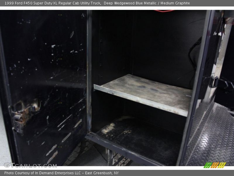 Deep Wedgewood Blue Metallic / Medium Graphite 1999 Ford F450 Super Duty XL Regular Cab Utility Truck