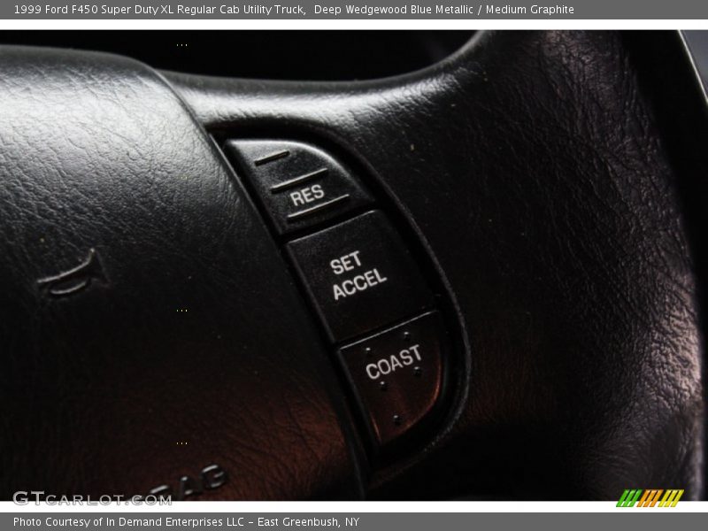 Deep Wedgewood Blue Metallic / Medium Graphite 1999 Ford F450 Super Duty XL Regular Cab Utility Truck