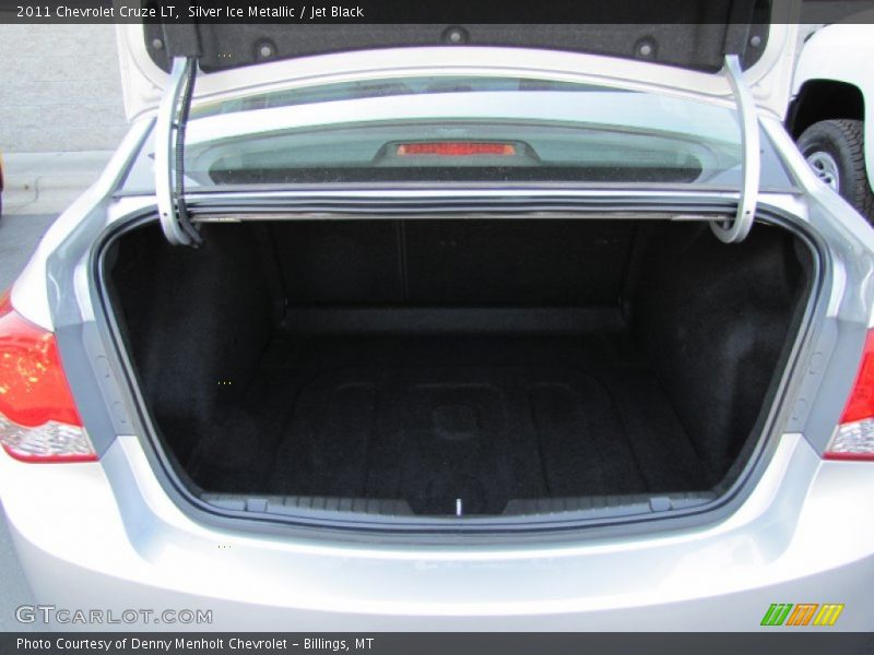 Silver Ice Metallic / Jet Black 2011 Chevrolet Cruze LT