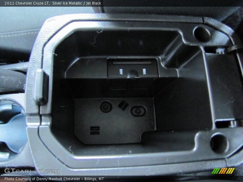 Silver Ice Metallic / Jet Black 2011 Chevrolet Cruze LT
