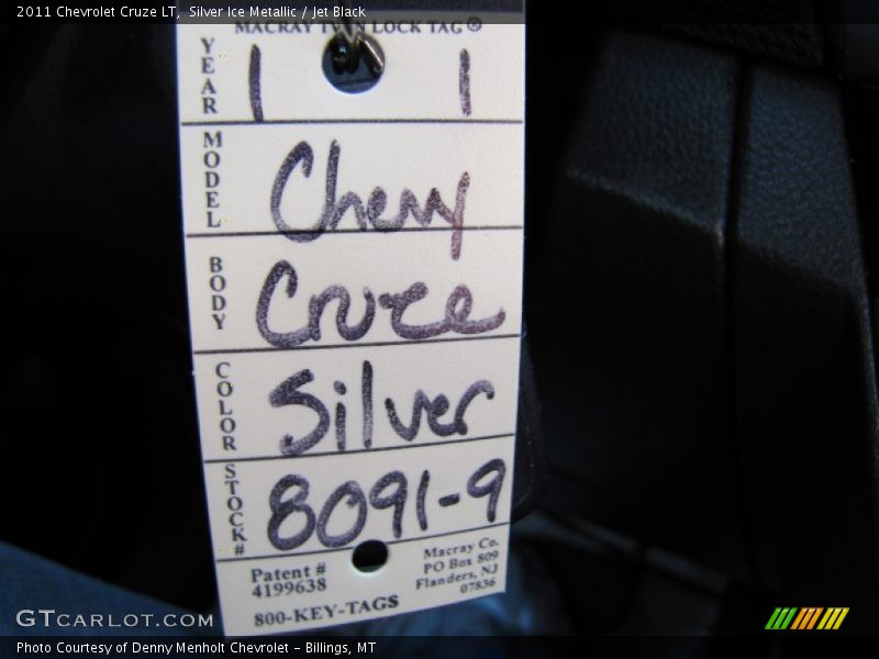 Silver Ice Metallic / Jet Black 2011 Chevrolet Cruze LT