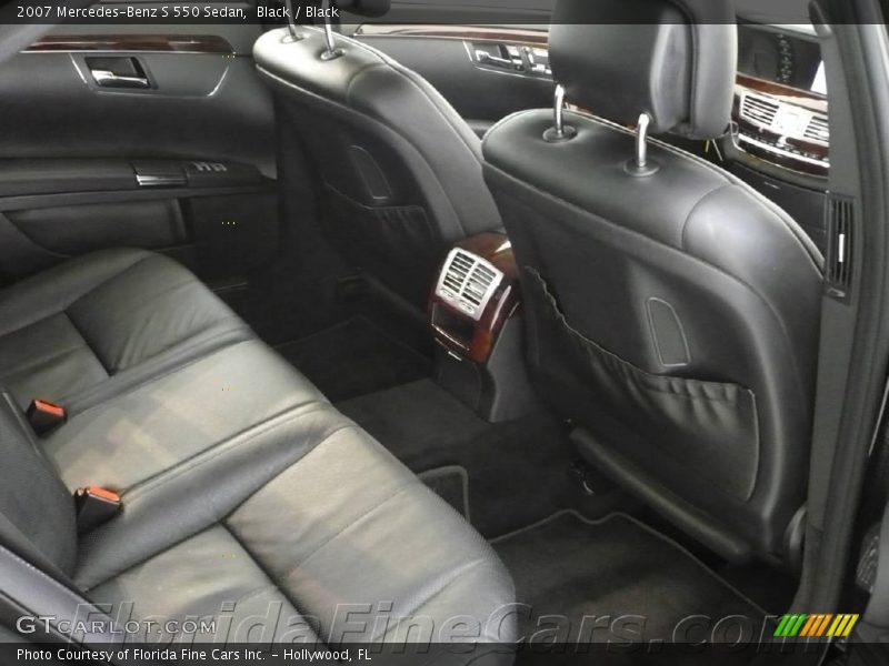 Black / Black 2007 Mercedes-Benz S 550 Sedan