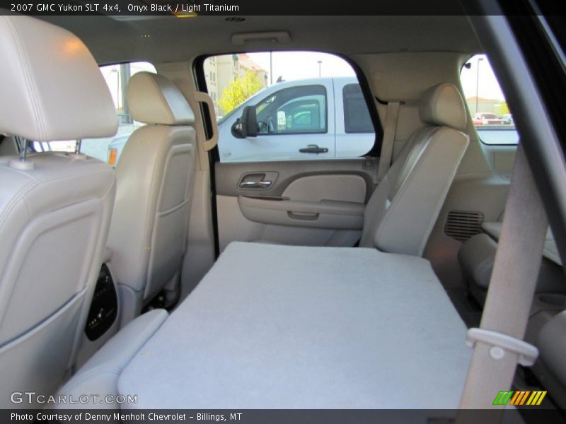 Onyx Black / Light Titanium 2007 GMC Yukon SLT 4x4