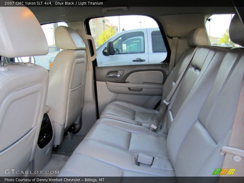 Onyx Black / Light Titanium 2007 GMC Yukon SLT 4x4