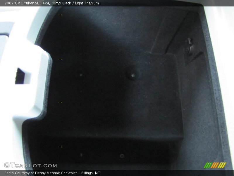 Onyx Black / Light Titanium 2007 GMC Yukon SLT 4x4