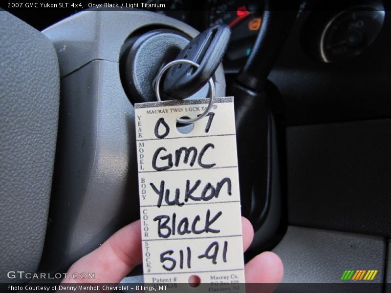Onyx Black / Light Titanium 2007 GMC Yukon SLT 4x4