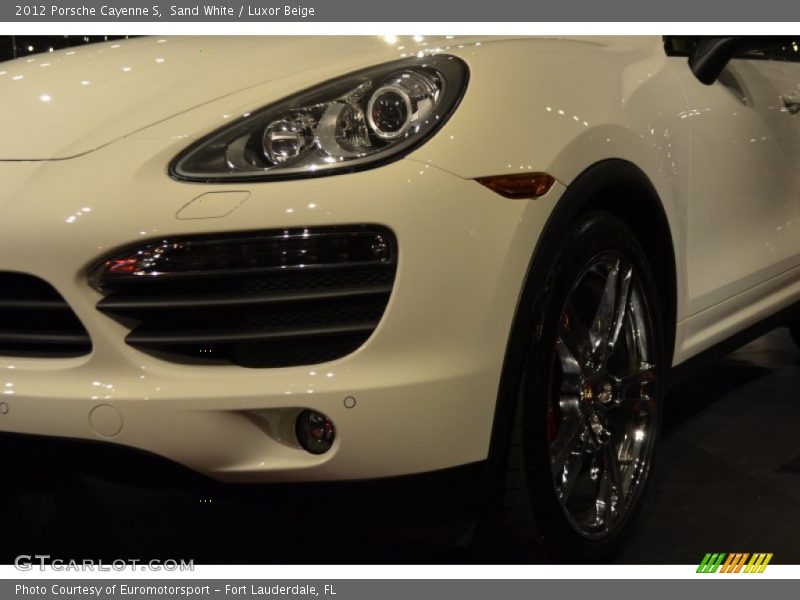 Sand White / Luxor Beige 2012 Porsche Cayenne S