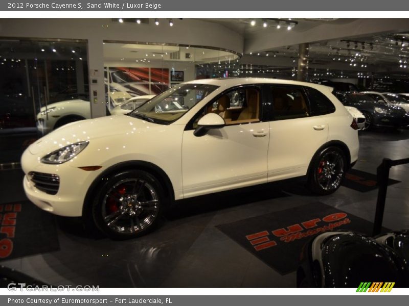 Sand White / Luxor Beige 2012 Porsche Cayenne S