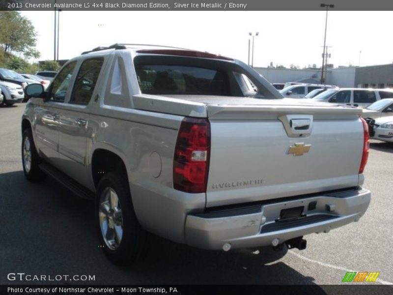 Silver Ice Metallic / Ebony 2013 Chevrolet Avalanche LS 4x4 Black Diamond Edition