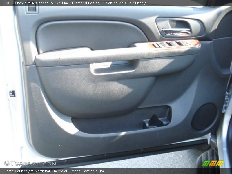 Silver Ice Metallic / Ebony 2013 Chevrolet Avalanche LS 4x4 Black Diamond Edition