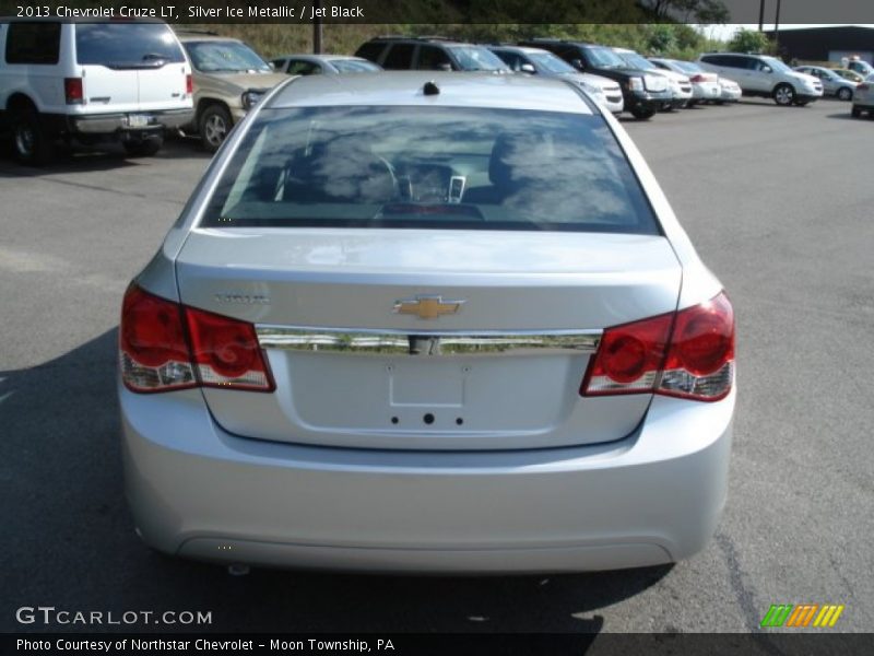 Silver Ice Metallic / Jet Black 2013 Chevrolet Cruze LT