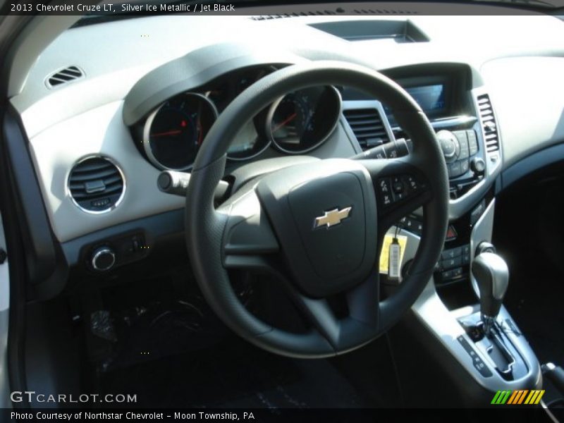 Silver Ice Metallic / Jet Black 2013 Chevrolet Cruze LT