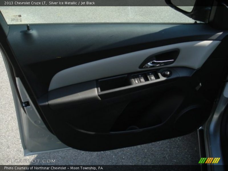 Silver Ice Metallic / Jet Black 2013 Chevrolet Cruze LT