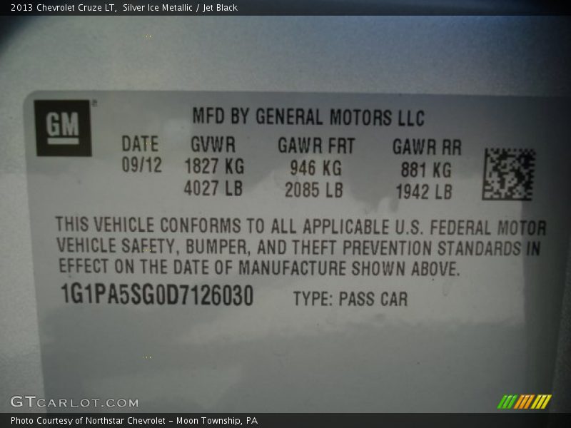 Silver Ice Metallic / Jet Black 2013 Chevrolet Cruze LT