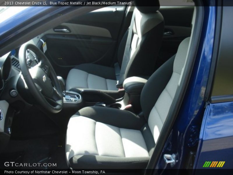 Blue Topaz Metallic / Jet Black/Medium Titanium 2013 Chevrolet Cruze LS