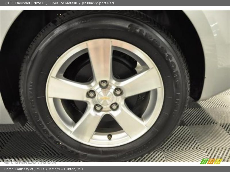 Silver Ice Metallic / Jet Black/Sport Red 2012 Chevrolet Cruze LT