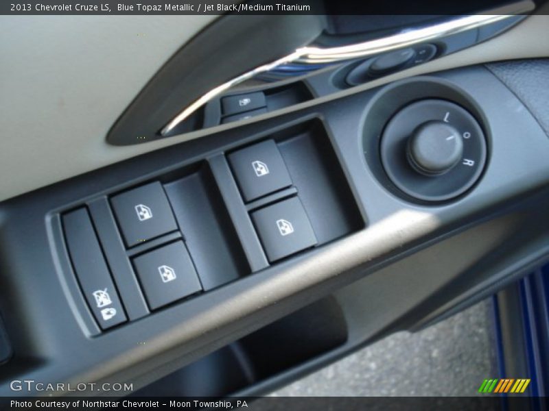 Blue Topaz Metallic / Jet Black/Medium Titanium 2013 Chevrolet Cruze LS