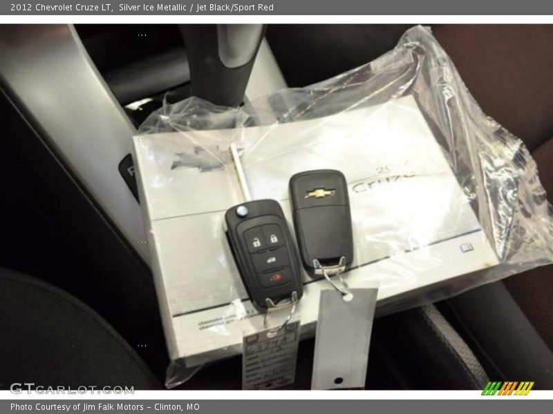 Silver Ice Metallic / Jet Black/Sport Red 2012 Chevrolet Cruze LT