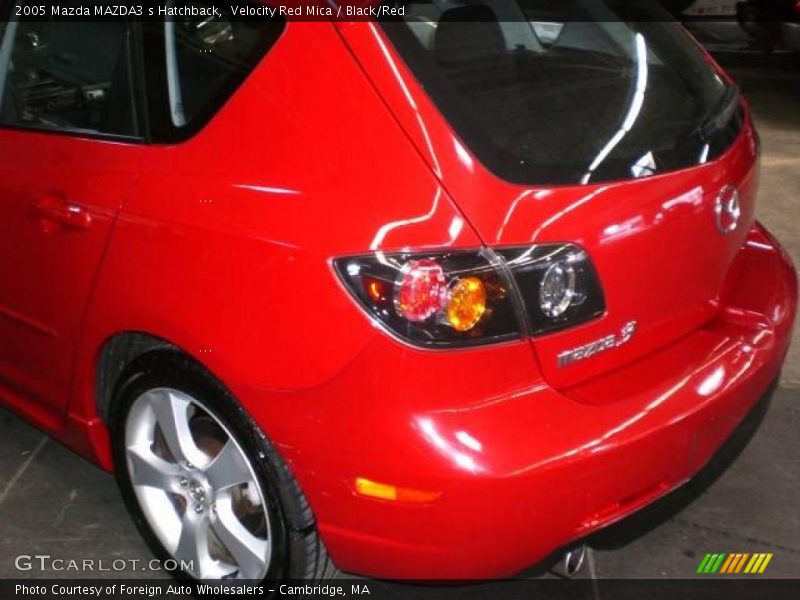 Velocity Red Mica / Black/Red 2005 Mazda MAZDA3 s Hatchback