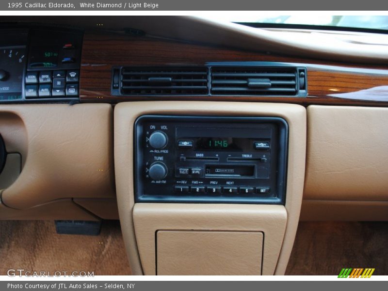 White Diamond / Light Beige 1995 Cadillac Eldorado