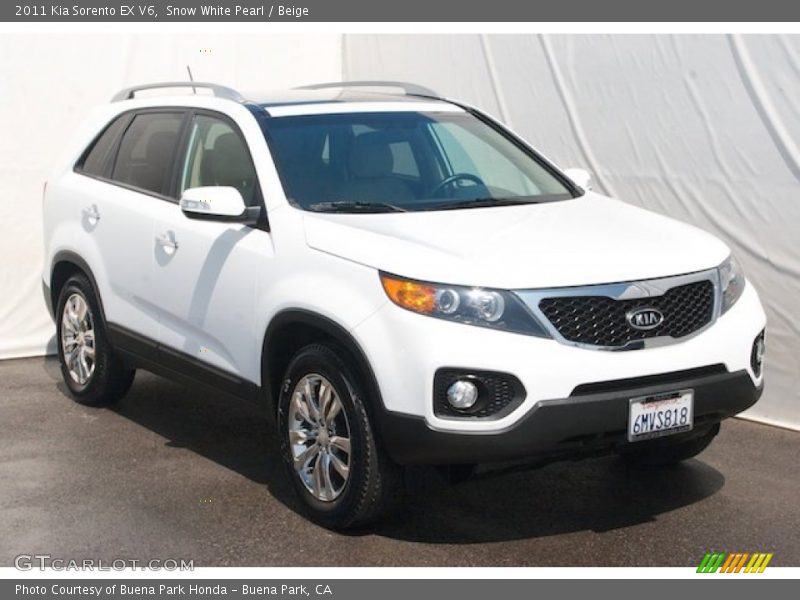 Snow White Pearl / Beige 2011 Kia Sorento EX V6