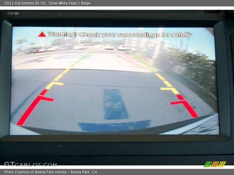 Snow White Pearl / Beige 2011 Kia Sorento EX V6