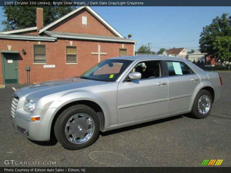 Bright Silver Metallic / Dark Slate Gray/Light Graystone 2005 Chrysler 300 Limited