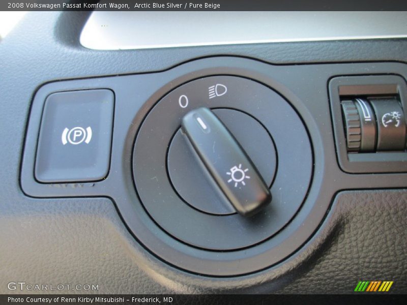 Arctic Blue Silver / Pure Beige 2008 Volkswagen Passat Komfort Wagon