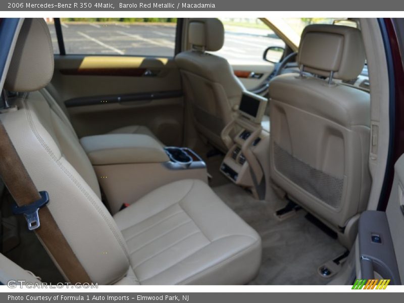 Barolo Red Metallic / Macadamia 2006 Mercedes-Benz R 350 4Matic