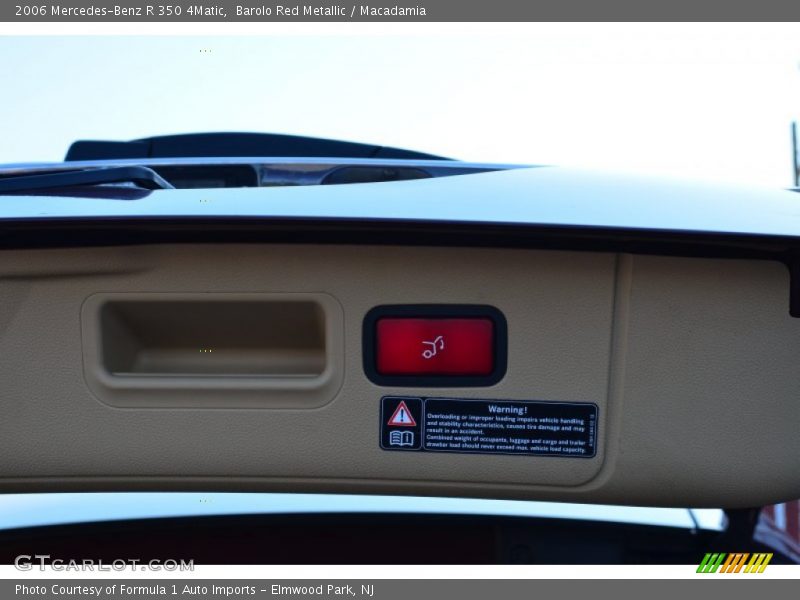 Barolo Red Metallic / Macadamia 2006 Mercedes-Benz R 350 4Matic