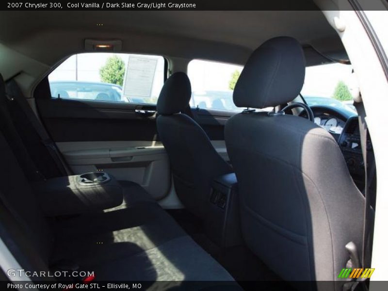 Cool Vanilla / Dark Slate Gray/Light Graystone 2007 Chrysler 300